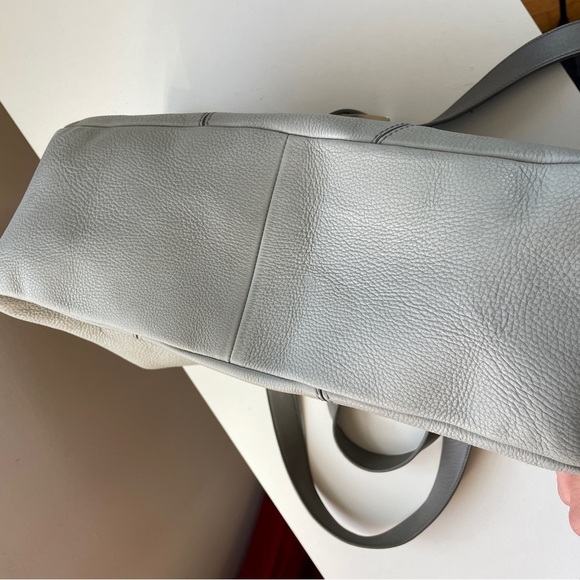 Vince Light Gray Leather Top Handle Tote Purse Satchel Bucket Bag - Picture 5 of 11